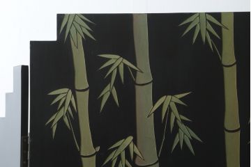 中古　アジアン　異国情緒溢れるデザインが目を惹く三連衝立て(パーテーション、衝い立て、つい立て、間仕切り、折りたたみ、マカオ、韓国、中国)(R-075497)