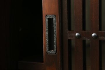 中古　美品　上質な和の空間を演出する水屋箪笥(食器棚、茶箪笥、戸棚、収納棚、キャビネット)(R-075498)
