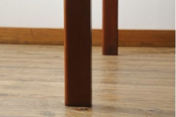 和製ビンテージ　天童木工(Tendo)　希少な廃版品　BRASILEIRA(ブラジレイラ)シリーズ　ローズウッド　シンプルなデザインで取り入れやすい天板伸長式ダイニングテーブル(エクステンションテーブル、食卓、　4人掛け、6人掛け、ヴィンテージ)(R-075499)