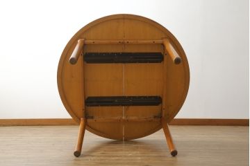 イギリスビンテージ　チーク材　木の温もりを感じるシンプルなエクステンションテーブル(ダイニングテーブル、拡張式テーブル、食卓、2人掛け、4人掛け、6人掛け、ラウンドテーブル、ヴィンテージ、英国)(R-075501)
