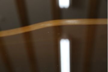 中古　美品!!　タモ材　玉杢　美しい杢目が目を惹く重厚な佇まいが魅力の茶箪笥(茶棚、戸棚、収納棚、飾り棚、キャビネット、食器棚)(定価約60万円)(R-075514)