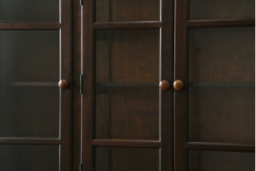 中古　美品　松本民芸家具　クラシカルなダイヤカット型飾り棚　定価推定約135万円　(R-075516)
