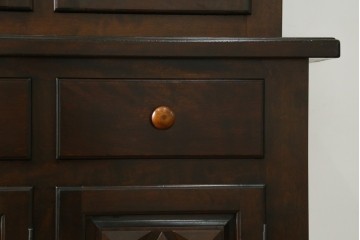 中古　美品　松本民芸家具　クラシカルなダイヤカット型飾り棚　定価推定約135万円　(R-075516)