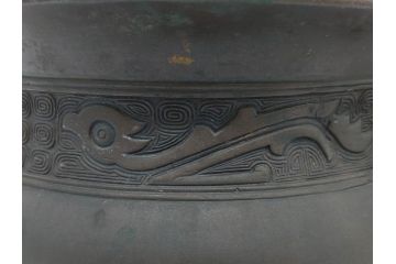 明治期　大明宣徳年製　鳳凰　紋双龍耳　古銅　重厚感ある佇まいと洗練されたデザインが素敵な火鉢(手あぶり、鉢カバー)(R-075526)