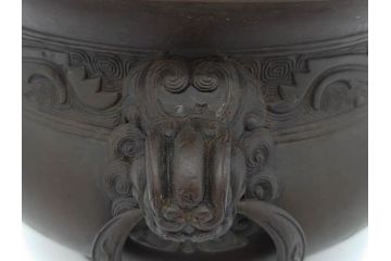 明治期　大明宣徳年製　鳳凰　紋双龍耳　古銅　重厚感ある佇まいと洗練されたデザインが素敵な火鉢(手あぶり、鉢カバー)(R-075526)