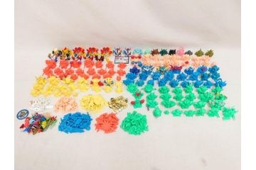 昭和レトロ　当時物　BANDAI　バンダイ　SDガンダム　F・Bコレクション　武器　パーツ　ガン消しなどまとめて129個セット(GUNDAM、消しゴム、ガシャポン、フィギュア、おもちゃ、オモチャ、玩具)(R-075527)