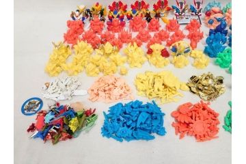 昭和レトロ　当時物　BANDAI　バンダイ　SDガンダム　F・Bコレクション　武器　パーツ　ガン消しなどまとめて129個セット(GUNDAM、消しゴム、ガシャポン、フィギュア、おもちゃ、オモチャ、玩具)(R-075527)