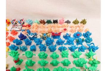 昭和レトロ　当時物　BANDAI　バンダイ　SDガンダム　F・Bコレクション　武器　パーツ　ガン消しなどまとめて129個セット(GUNDAM、消しゴム、ガシャポン、フィギュア、おもちゃ、オモチャ、玩具)(R-075527)