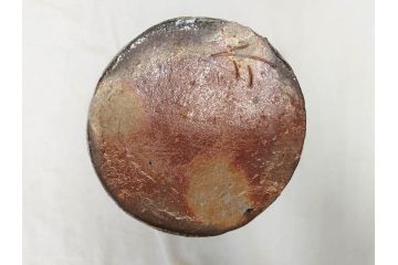 原田拾六　備前　素朴な風合いが味わい深い壷(壺、花器、花瓶、花入、共箱付き)(R-075528)