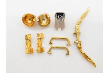 当時物　BANDAI　バンダイ　聖闘士星矢　セイントセイヤ　SAINT SEIYA　聖衣(クロス)　ペガサスクロス　サジタリアスクロス　ライブラクロス　ランドセイントクロス　ドラゴンクロス　アルファローブ　シードラゴンスケイル　スカイセイントクロス　フィギュア　おもちゃなどまとめてセット(日本漫画、玩具、オモチャ、人形)(R-075529)