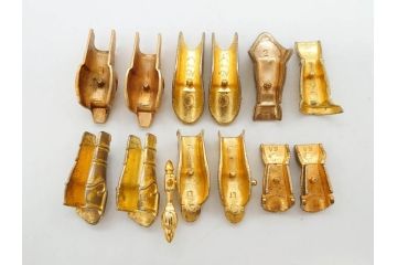 当時物　BANDAI　バンダイ　聖闘士星矢　セイントセイヤ　SAINT SEIYA　聖衣(クロス)　ペガサスクロス　サジタリアスクロス　ライブラクロス　ランドセイントクロス　ドラゴンクロス　アルファローブ　シードラゴンスケイル　スカイセイントクロス　フィギュア　おもちゃなどまとめてセット(日本漫画、玩具、オモチャ、人形)(R-075529)