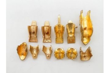当時物　BANDAI　バンダイ　聖闘士星矢　セイントセイヤ　SAINT SEIYA　聖衣(クロス)　ペガサスクロス　サジタリアスクロス　ライブラクロス　ランドセイントクロス　ドラゴンクロス　アルファローブ　シードラゴンスケイル　スカイセイントクロス　フィギュア　おもちゃなどまとめてセット(日本漫画、玩具、オモチャ、人形)(R-075529)