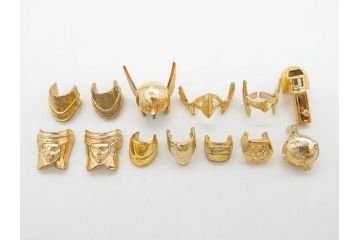 当時物　BANDAI　バンダイ　聖闘士星矢　セイントセイヤ　SAINT SEIYA　聖衣(クロス)　ペガサスクロス　サジタリアスクロス　ライブラクロス　ランドセイントクロス　ドラゴンクロス　アルファローブ　シードラゴンスケイル　スカイセイントクロス　フィギュア　おもちゃなどまとめてセット(日本漫画、玩具、オモチャ、人形)(R-075529)