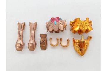 当時物　BANDAI　バンダイ　聖闘士星矢　セイントセイヤ　SAINT SEIYA　聖衣(クロス)　ペガサスクロス　サジタリアスクロス　ライブラクロス　ランドセイントクロス　ドラゴンクロス　アルファローブ　シードラゴンスケイル　スカイセイントクロス　フィギュア　おもちゃなどまとめてセット(日本漫画、玩具、オモチャ、人形)(R-075529)