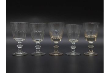 明治〜大正時代　レトロな雰囲気が魅力のリキュールグラス5客セット(古グラス、和ガラス、酒器、硝子、ショット、酒杯、高台)(R-075533)