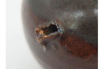 Gerd Knapper　ゲルト クナッパー　細やかな意匠が施された品のある佇まいが美しい水滴&ぐい呑み(書道具、酒器、和食器、共箱付き)(R-075534)