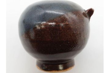 Gerd Knapper　ゲルト クナッパー　細やかな意匠が施された品のある佇まいが美しい水滴&ぐい呑み(書道具、酒器、和食器、共箱付き)(R-075534)