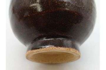 Gerd Knapper　ゲルト クナッパー　細やかな意匠が施された品のある佇まいが美しい水滴&ぐい呑み(書道具、酒器、和食器、共箱付き)(R-075534)