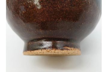 Gerd Knapper　ゲルト クナッパー　細やかな意匠が施された品のある佇まいが美しい水滴&ぐい呑み(書道具、酒器、和食器、共箱付き)(R-075534)