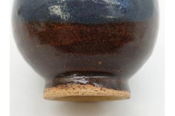 Gerd Knapper　ゲルト クナッパー　細やかな意匠が施された品のある佇まいが美しい水滴&ぐい呑み(書道具、酒器、和食器、共箱付き)(R-075534)