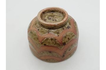 Gerd Knapper　ゲルト クナッパー　細やかな意匠が施された品のある佇まいが美しい水滴&ぐい呑み(書道具、酒器、和食器、共箱付き)(R-075534)