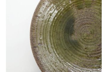 真作　陶芸家　加守田章二　上品な艶と濃淡の色合いが美しい灰釉鉢(和食器、和皿、共箱付き)(R-075535)