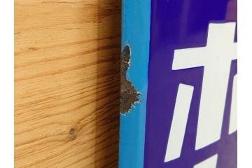 昭和レトロ　ヨコハマゴムのフンムキホース　ほっとする懐かしさを感じるホーロー看板(琺瑯、広告、ディスプレイ、企業看板)(R-075538)