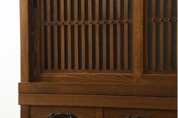 中古　美品　ニレ材　上質な和の空間を演出する二段重ね水屋箪笥(食器棚、茶箪笥、キャビネット、収納棚、戸棚)(R-075552)
