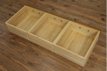 中古　美品　ニレ材　上質な和の空間を演出する水屋箪笥サイドボード(サイドキャビネット、収納棚、戸棚、食器棚、茶箪笥)(R-075554)