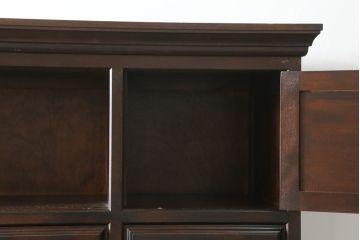 中古　美品　松本民芸家具　脚(台輪)付きリメイク　シックな佇まいが魅力的!! 和と洋どちらの空間にも取り入れやすいローボード(収納棚、戸棚、サイドボード、テレビ台、テレビボード)(R-075558)