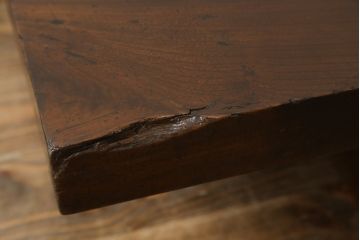 和製アンティーク　重厚!!　ぶ厚い総欅(ケヤキ)材の1枚板が魅力的な作業台(裁ち板、テレビ台、飾り台、ローテーブル、センターテーブル、リビングテーブル)(R-075559)