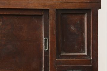 和製アンティーク　前面欅(ケヤキ)材　和モダンなお部屋づくりに取り入れたい関東水屋箪笥(食器棚、戸棚、収納棚、サイドボード、サイドキャビネット、キャビネット)(R-075574)
