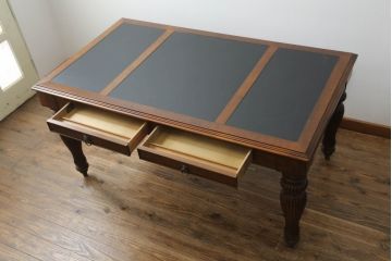 中古　美品　激レアモデル　DREXEL HERITAGE(ドレクセルヘリテイジ)　Covington Park Collection(コヴィントンパークコレクション)　マホガニー材　高級感溢れる佇まいが目を惹くレザートップデスク(テーブル、ワークデスク、平机、机、在宅用、在宅ワーク用)(R-075576)