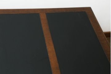 中古　美品　激レアモデル　DREXEL HERITAGE(ドレクセルヘリテイジ)　Covington Park Collection(コヴィントンパークコレクション)　マホガニー材　高級感溢れる佇まいが目を惹くレザートップデスク(テーブル、ワークデスク、平机、机、在宅用、在宅ワーク用)(R-075576)