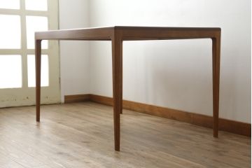 和製ビンテージ　チーク材　北欧スタイルのお部屋作りに活躍するダイニングテーブル(食卓、2人掛け、4人掛け、作業台、ヴィンテージ)(R-075577)