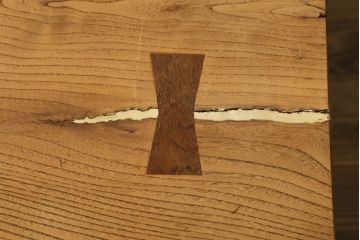 和製ビンテージ　総欅(ケヤキ)材　天板一枚板　自然な木の風合いを楽しめるローテーブル(座卓、センターテーブル、リビングテーブル、ヴィンテージ)(R-075578)