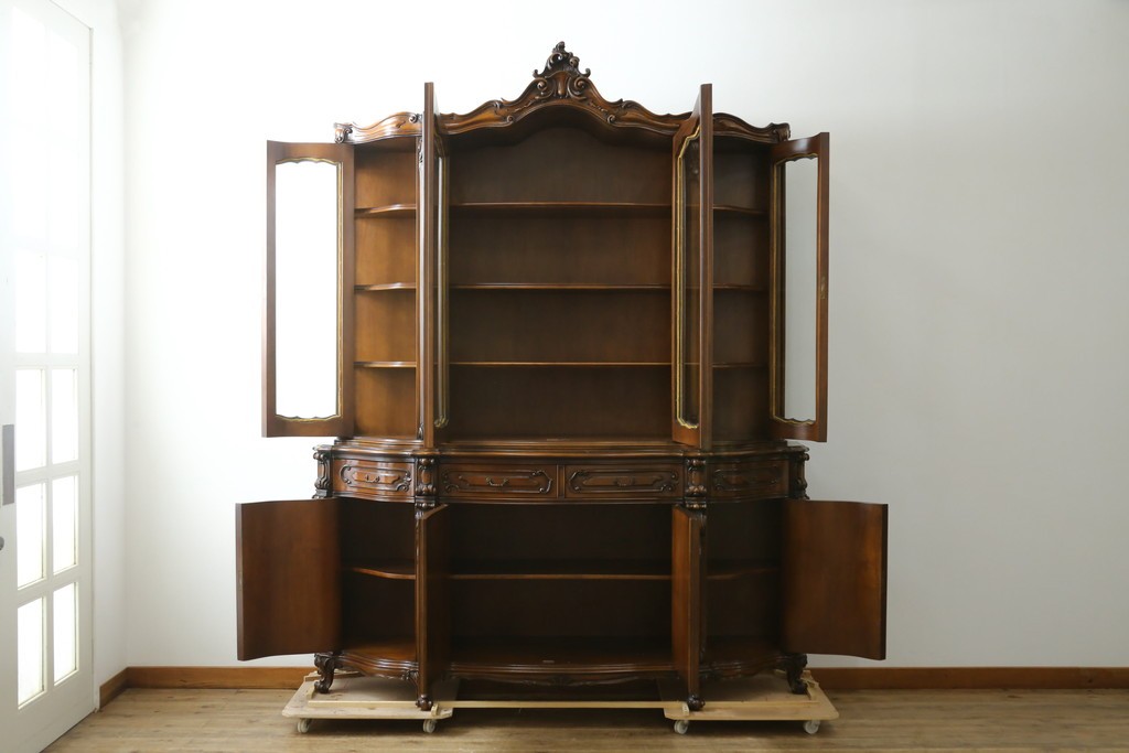中古　美品!!　カリモク家具(karimoku)　domani(ドマーニ)　Louis(ルイ)XVシリーズ　ロココ様式のキャビネット　定価約280万円　(R-075583)
