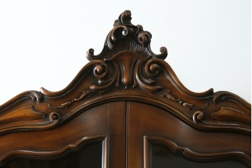 中古　美品!!　カリモク家具(karimoku)　domani(ドマーニ)　Louis(ルイ)XVシリーズ　ロココ様式のキャビネット　定価約280万円　(R-075583)