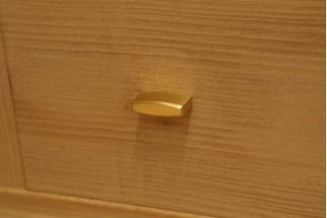 中古　高級品!!　松創(マツソウ)　木匠　稲垣練三郎作　明るい木の色味が空間を彩るワードローブ(洋服タンス、衣裳箪笥、収納棚)(定価約180万円)(R-075584)