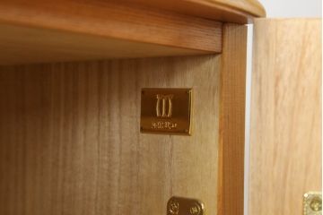 中古　高級品!!　松創(マツソウ)　木匠　稲垣練三郎作　明るい木の色味が空間を彩るワードローブ(洋服タンス、衣裳箪笥、収納棚)(定価約180万円)(R-075584)