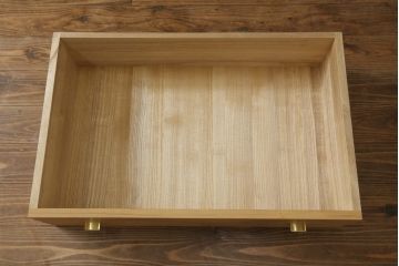 中古　高級品!!　松創(マツソウ)　木匠　稲垣練三郎作　明るい木の色味が空間を彩るワードローブ(洋服タンス、衣裳箪笥、収納棚)(定価約180万円)(R-075584)