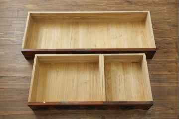中古　岩谷堂箪笥　力強い木目と重厚感のある金具が目を惹くチェスト(引き出し、サイドボード、サイドチェスト、和箪笥、収納箪笥、衣装箪笥、整理箪笥)(R-075586)