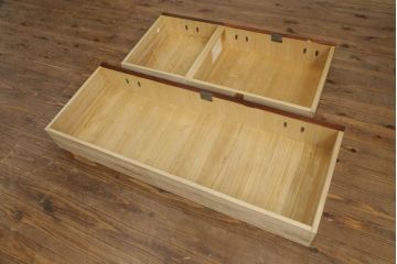 中古　岩谷堂箪笥　力強い木目と重厚感のある金具が目を惹くチェスト(引き出し、サイドボード、サイドチェスト、和箪笥、収納箪笥、衣装箪笥、整理箪笥)(R-075586)