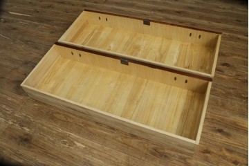 中古　岩谷堂箪笥　力強い木目と重厚感のある金具が目を引くチェスト　(R-075586)