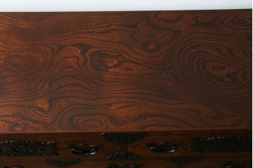 中古　岩谷堂箪笥　力強い木目と重厚感のある金具が目を引くチェスト　(R-075586)