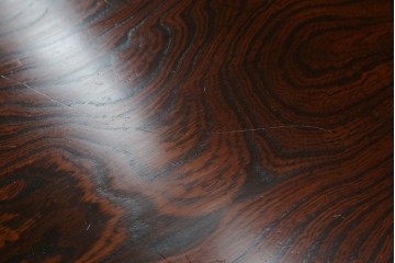 中古　岩谷堂箪笥　力強い木目と重厚感のある金具が目を引くチェスト　(R-075586)