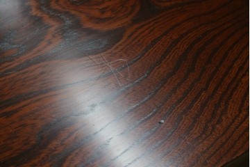 中古　岩谷堂箪笥　力強い木目と重厚感のある金具が目を引くチェスト　(R-075586)