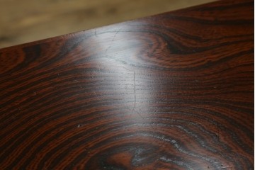 中古　岩谷堂箪笥　力強い木目と重厚感のある金具が目を引くチェスト　(R-075586)