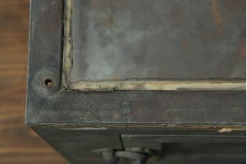 和製アンティーク　激レア　希少　ケース内の鏡張りと銅製の扉がかっこいい横長卓上ガラスケース(ショーケース、飾り棚、陳列棚、店舗什器)(R-075602)