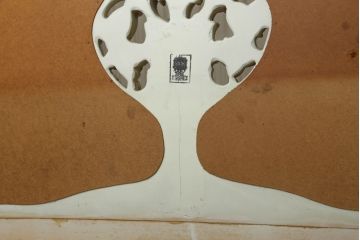 中古　イタリア高級家具　SILIK(シリック)　ロココ調　ガーリースタイルの空間を演出してくれるベッドフレーム(キングサイズ)(R-075603)
